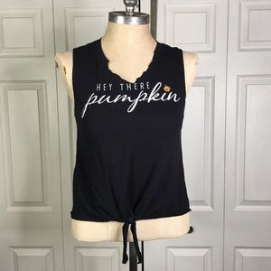Disney HEY THER PUMPKIN Black Modified Tie Front Cut Vneck Tshirt  M